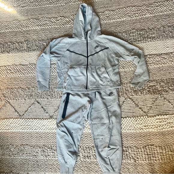 Nike Tech Fleece Tracksuit Set Women Gray Hoodie Joggers Small Medium Athleisure - Picture 4 of 12